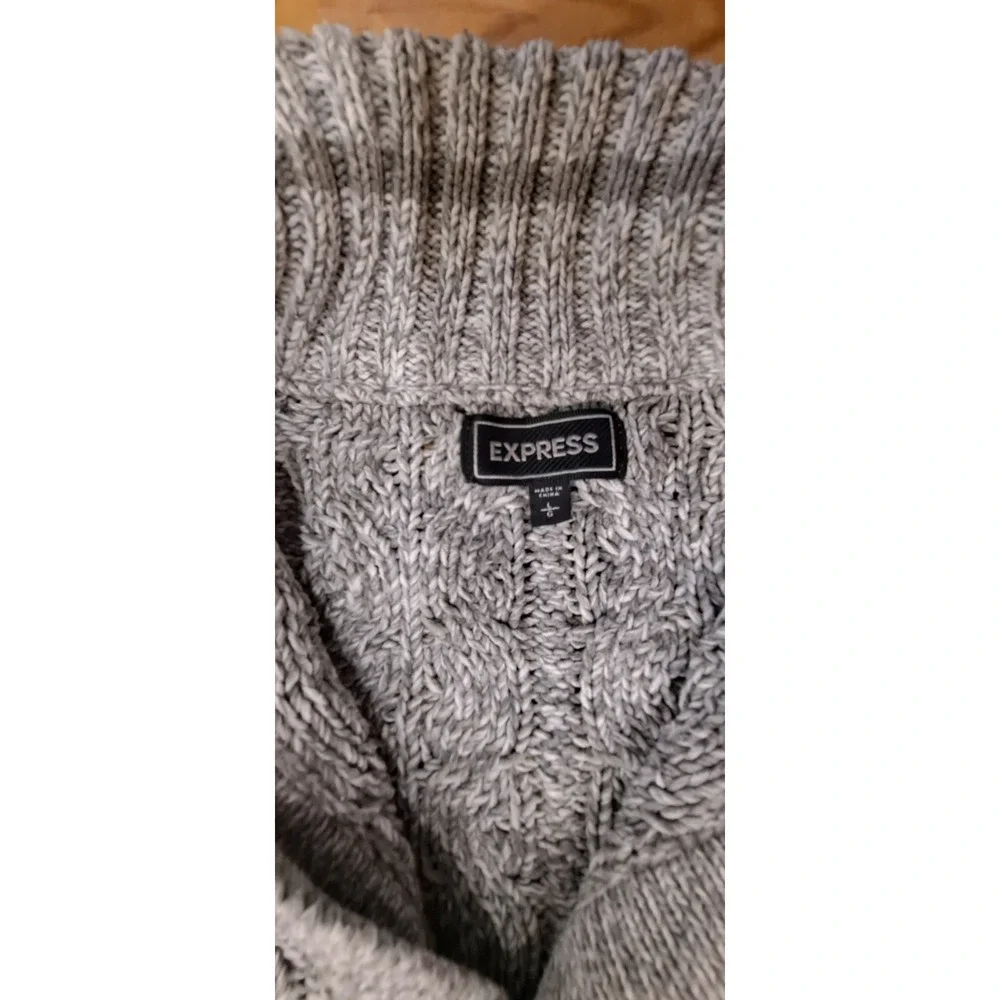 Express Sweater Men's‎ L Cardigan Gray Button Cotton Heavy Knit Long Sleeve